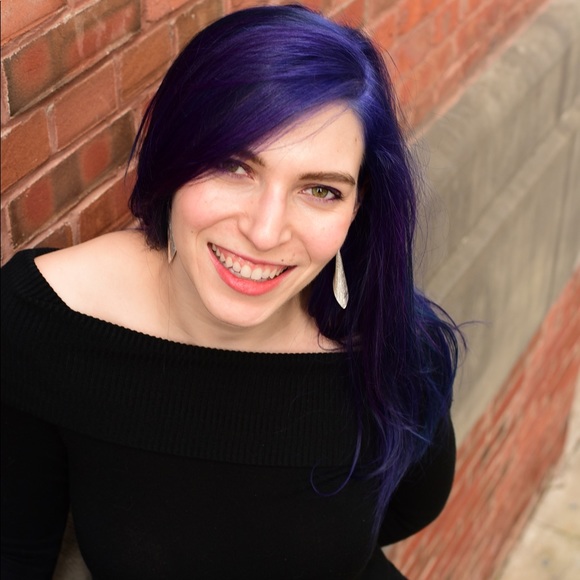 Meet your Posher, Ella - Picture 1 of 1